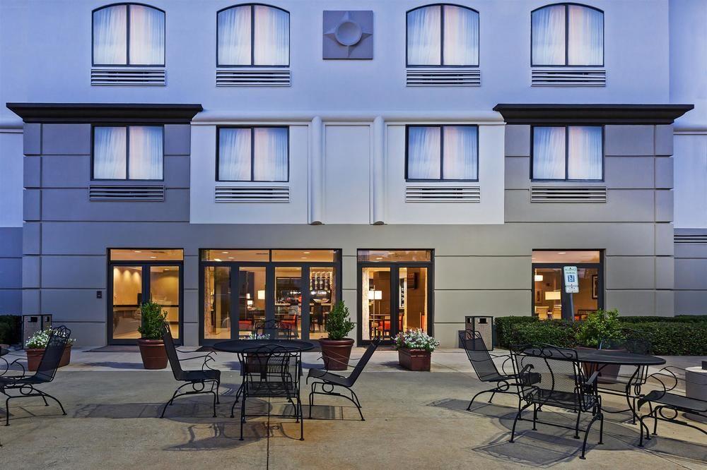 Comfort Inn & Suites Irving Las Colinas Dfw Экстерьер фото