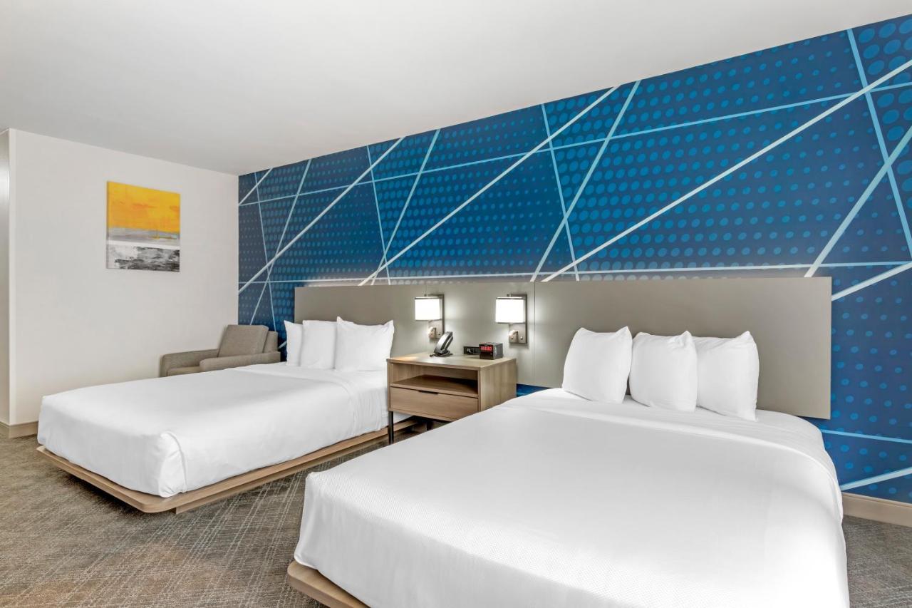 Comfort Inn & Suites Irving Las Colinas Dfw Экстерьер фото