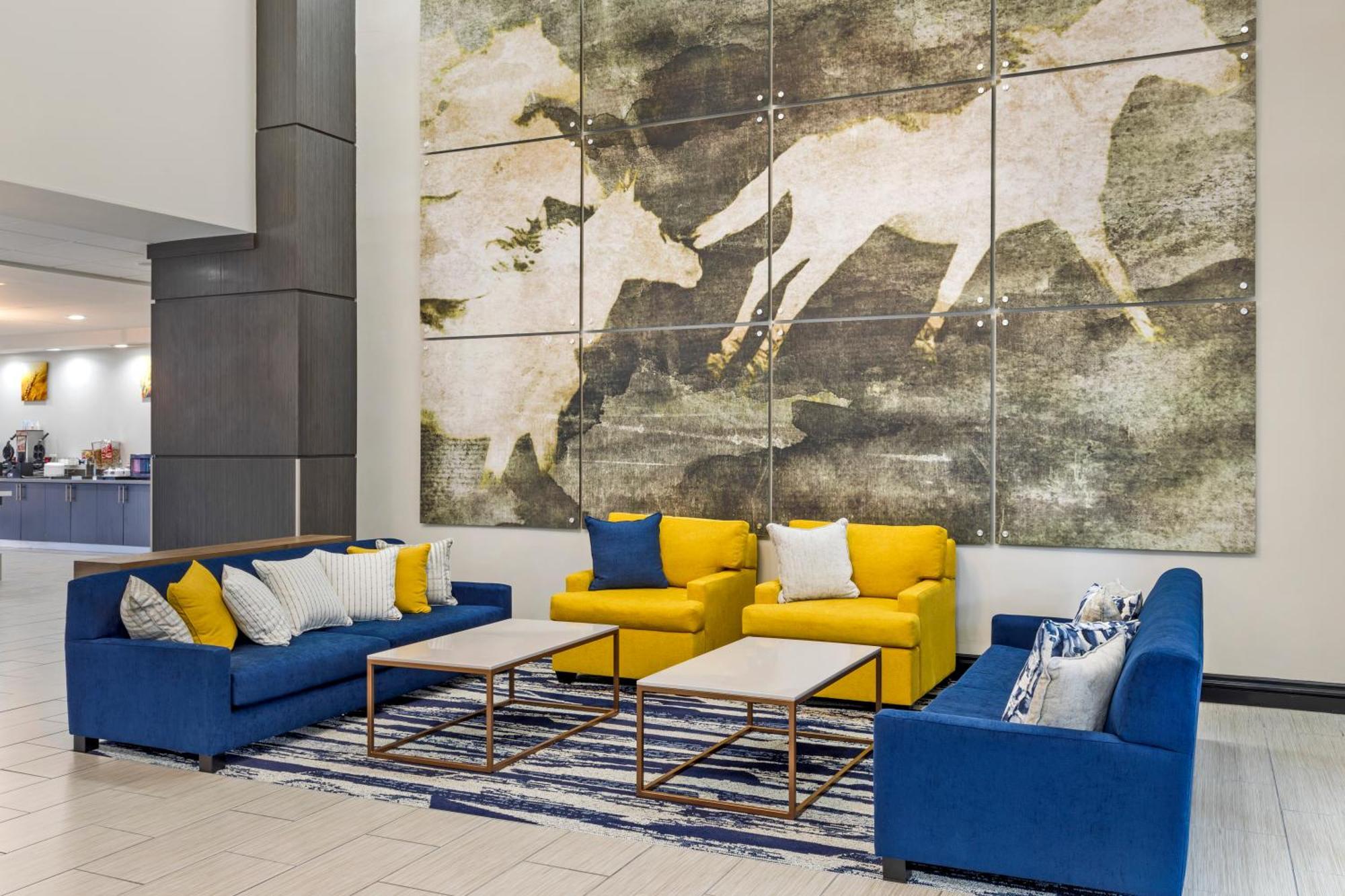 Comfort Inn & Suites Irving Las Colinas Dfw Экстерьер фото